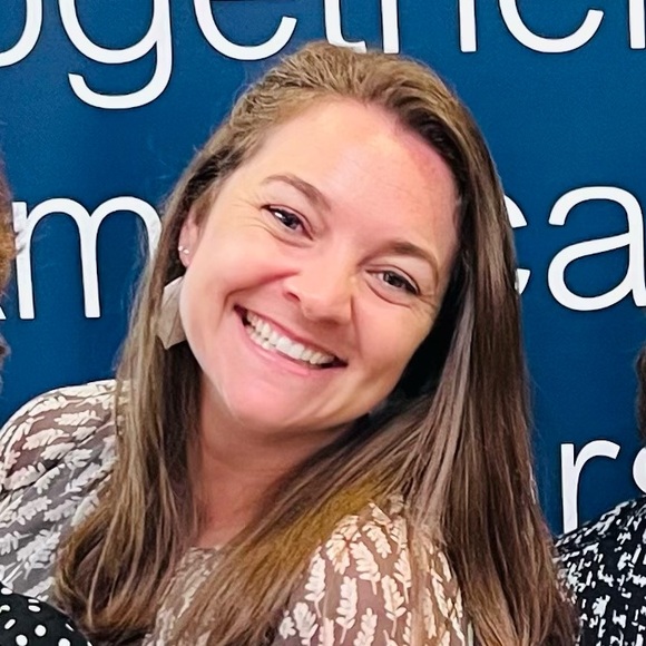 Meet your Posher, Rachel - Picture 1 of 1